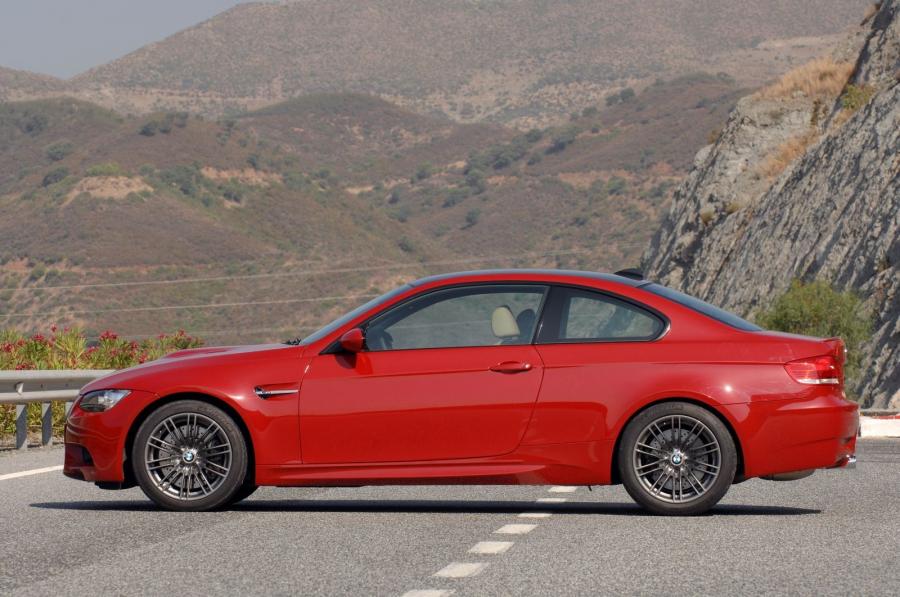  BMW M3 2008 года  (фото 214 из 219)